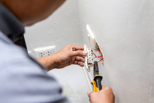 Best Affordable Emergency Electrician  in Dickson City, PA